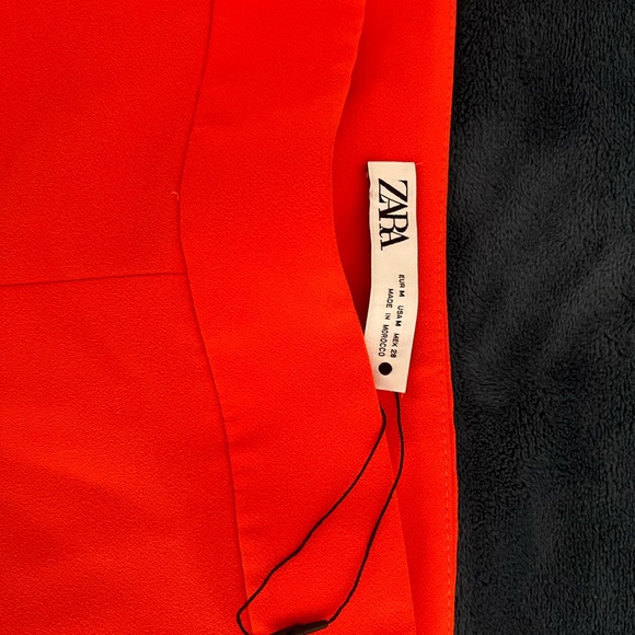 NWT. Zara Pumpkin High-Waist Trousers. M. Waist 15" flat, rise 11", inseam 35" - Picture 2 of 6